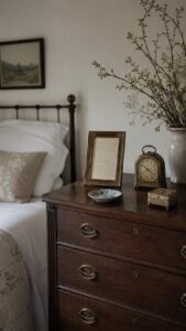 Display Small Objects with Personal Meaning