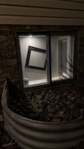 Hang One Crooked Interior Frame